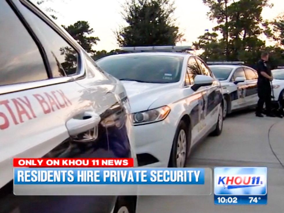 Oak Forest subdivision hires private security October 2013