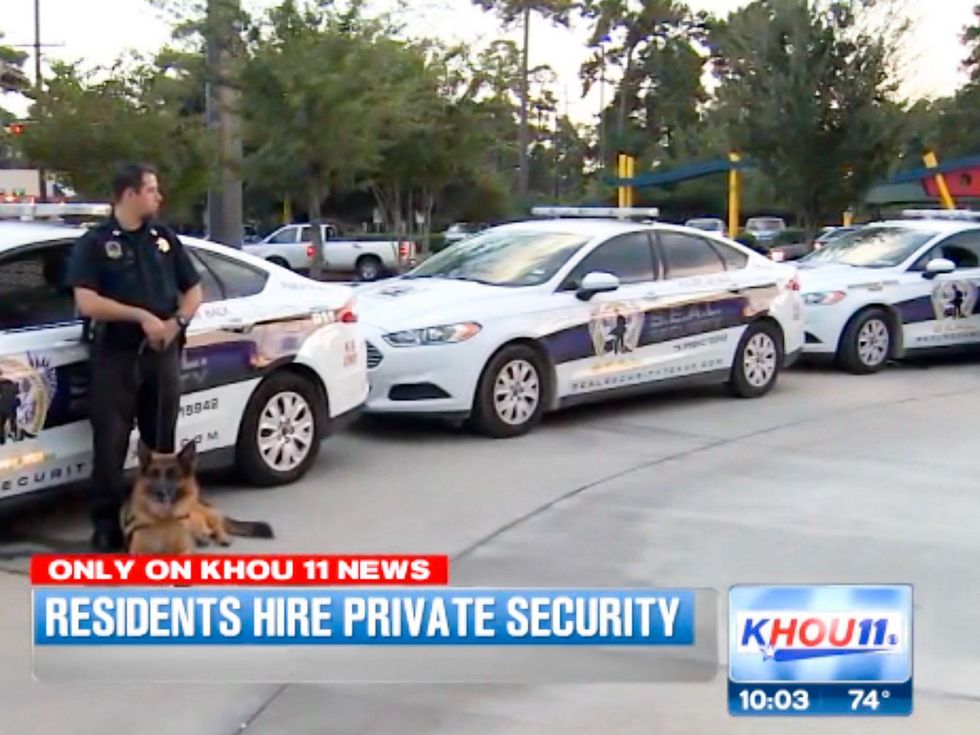 Oak Forest subdivision hires private security October 2013