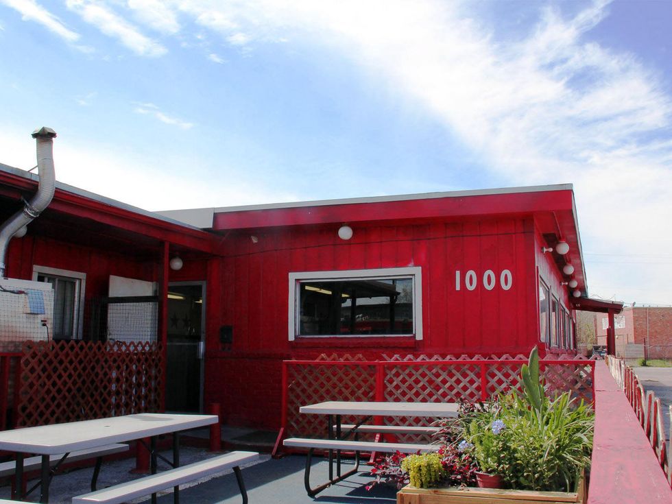 Oak Leaf Smokehouse, February 2013, exterior