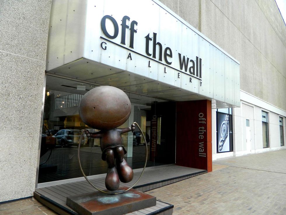 Off the Wall Gallery in the Galleria