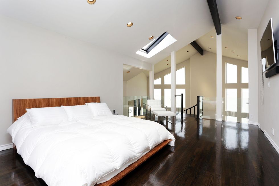 On the Market 102 Lanai St. Tiki Village Galveston August 2014 bed1