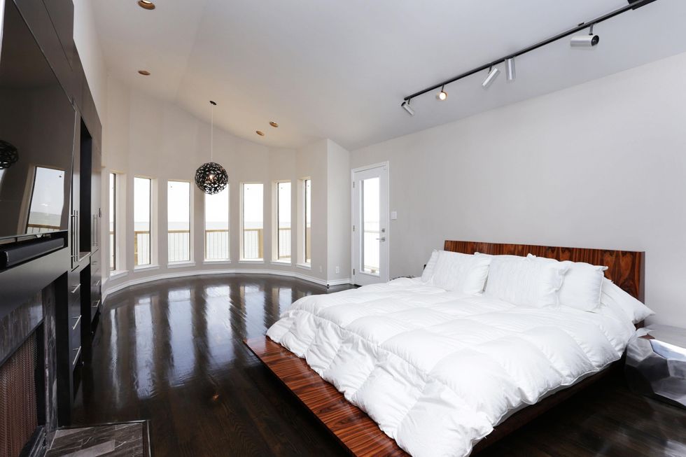 On the Market 102 Lanai St. Tiki Village Galveston August 2014 master