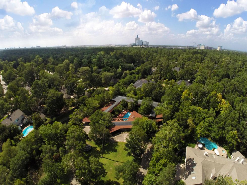 On the Market 12020 Tall Oaks St. Frank Lloyd Wright house July 2014 Aerial