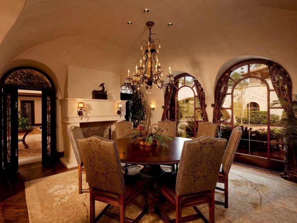On the Market 15 Grand Regency Circle Enron mansion The Woodlands January 2015 dining room