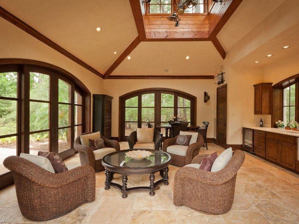 On the Market 15 Grand Regency Circle Enron mansion The Woodlands January 2015 sunroom