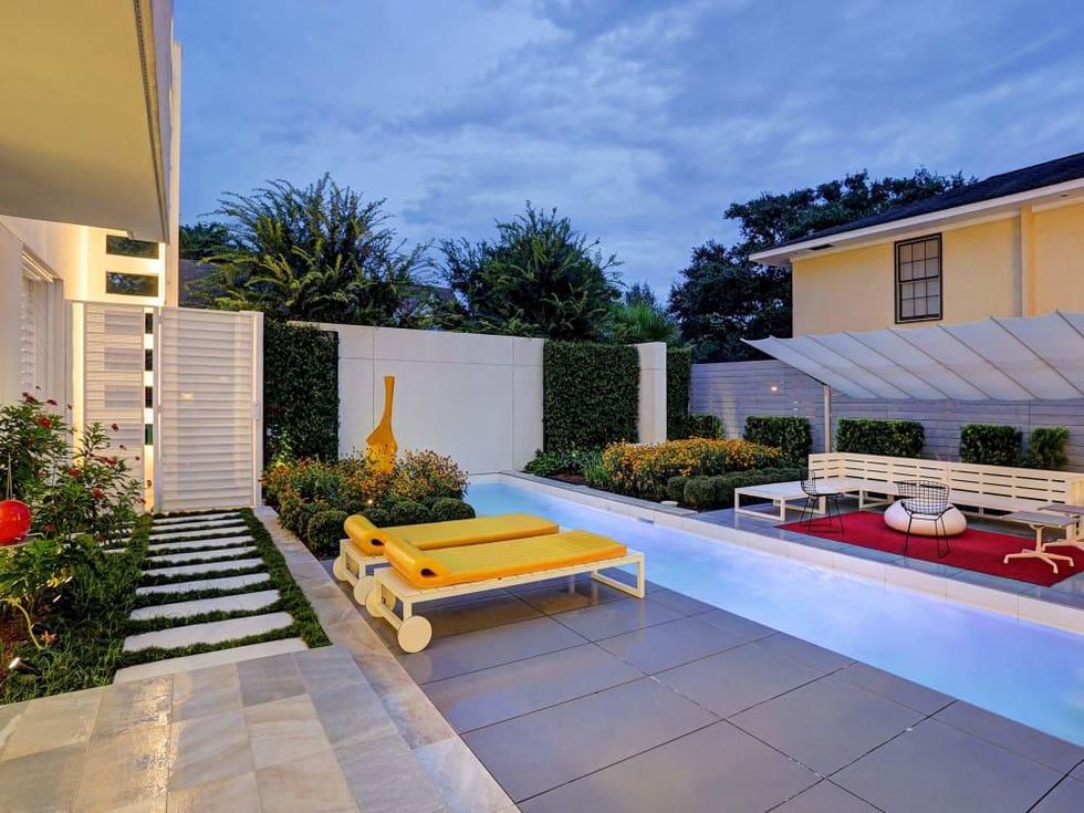 On the Market, 1509 Banks, July 2016