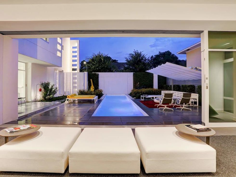 On the Market, 1509 Banks, July 2016