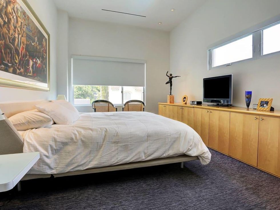 On the Market, 1509 Banks, July 2016