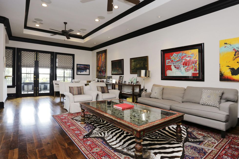 On the Market 1729 Sunset Blvd. October 2014 fourth-story den