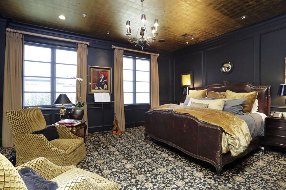 On the Market 1729 Sunset Blvd. October 2014 master bedroom