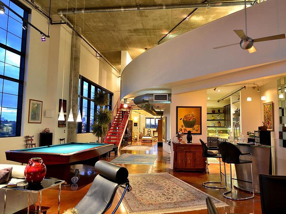 On the Market 1914 W Gray St 301 March 2015