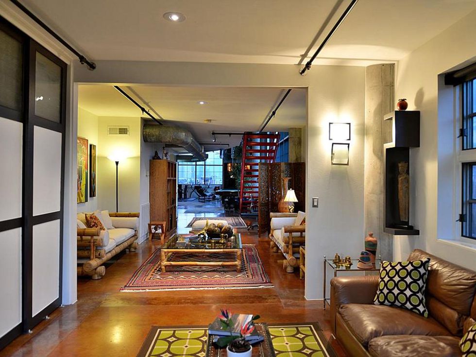 On the Market 1914 W Gray St 301 March 2015