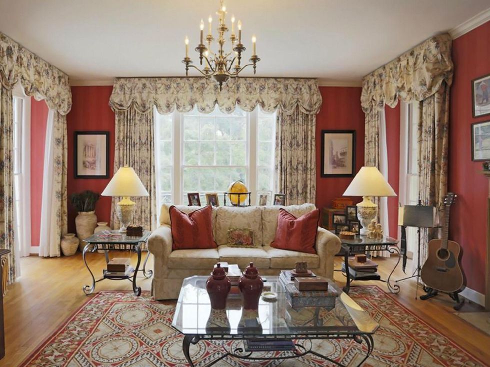 On the Market 2 Remington Lane John Staub