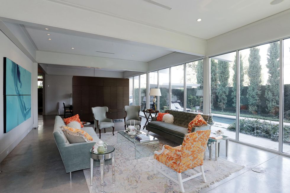 On the Market 2106 Crocker Fulton Davenport house August 2014 living room1