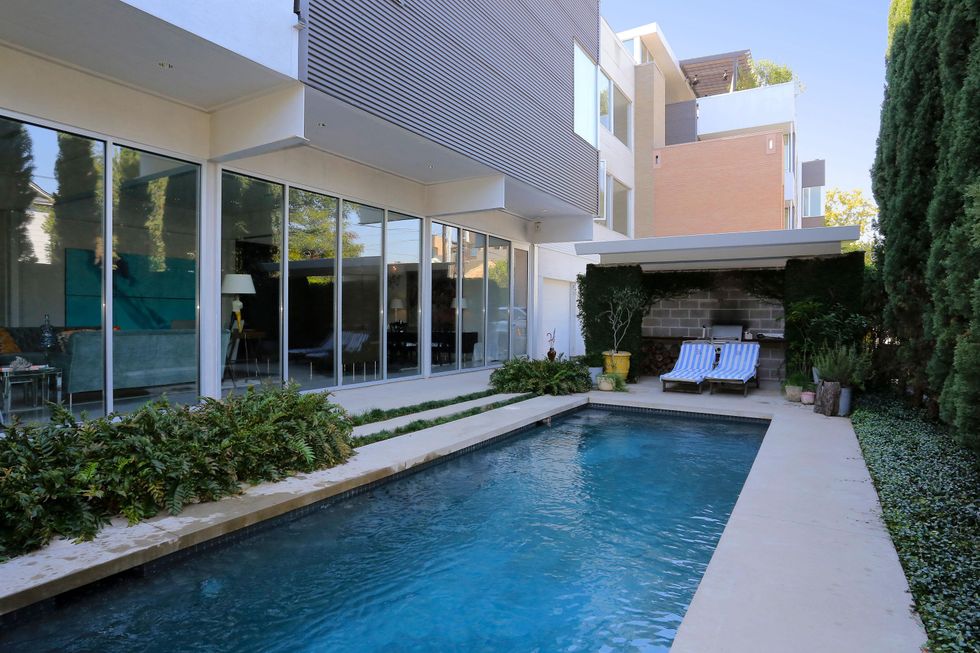 On the Market 2106 Crocker Fulton Davenport house August 2014 pool 2