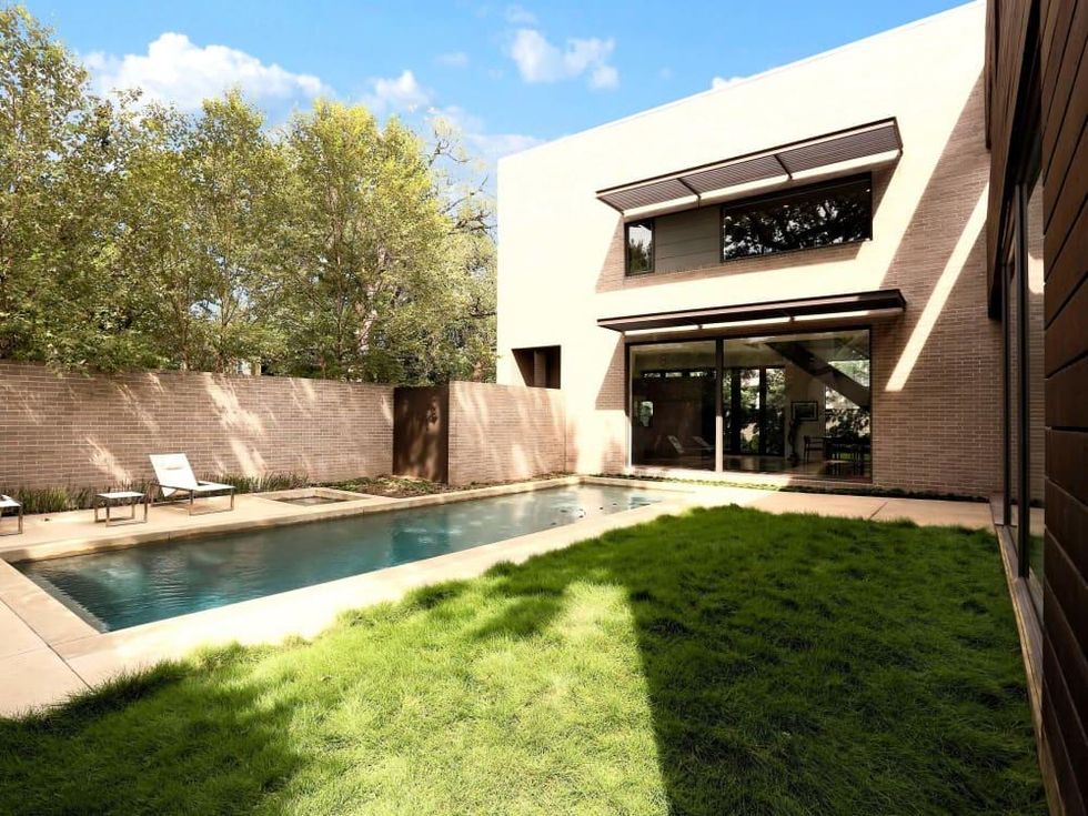 On the Market, 2115 Wroxton, pool