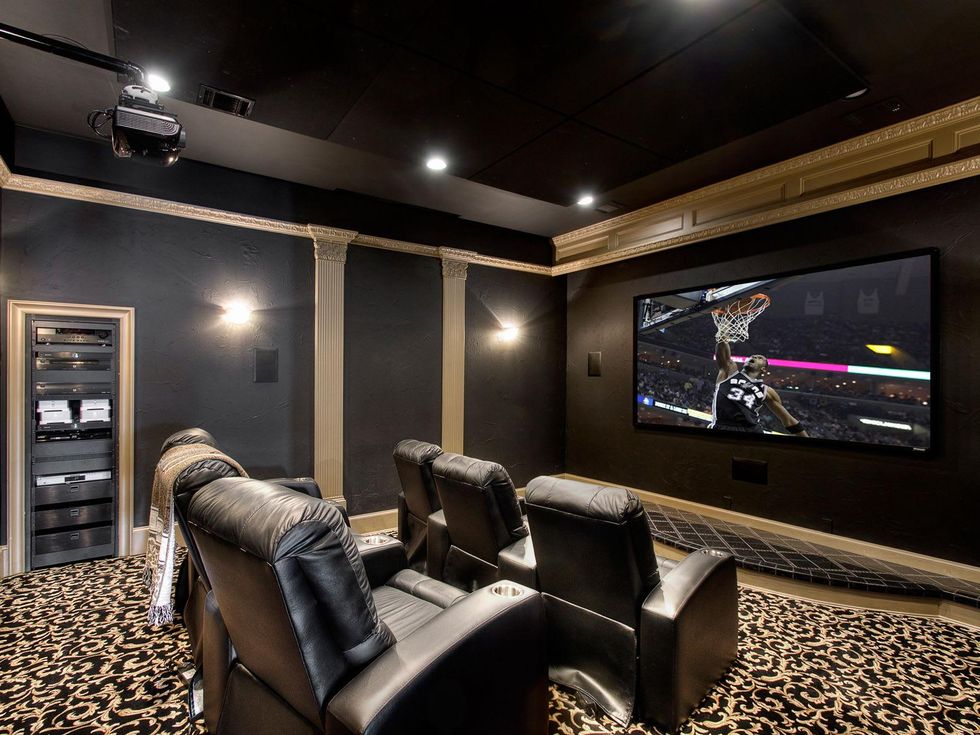 On the Market 236 West Shore January 2014