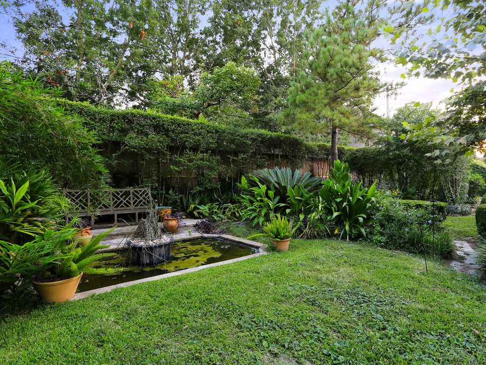 On the Market 3373 Del Monte February 2015 back yard