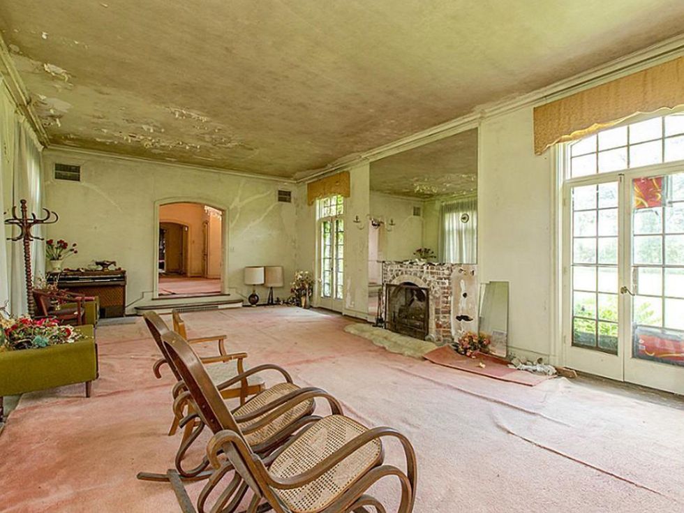 On the Market 4000 S Macgregor Way July 2014