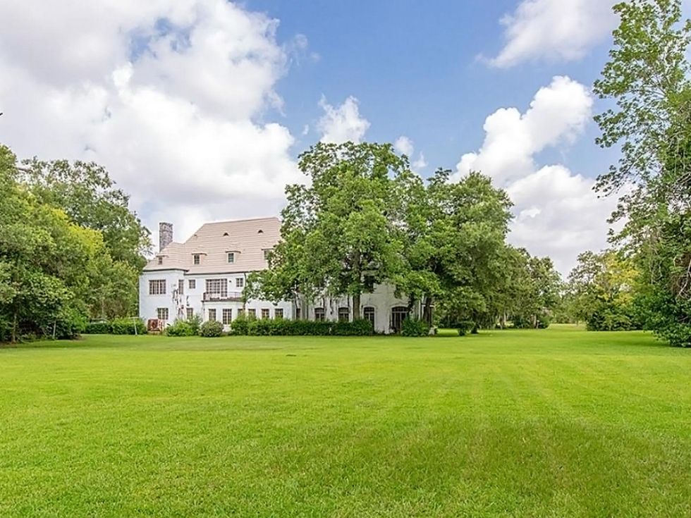 On the Market 4000 S. Macgregor Way July 2014