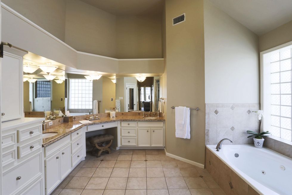 On the Market 4134 Swarthmore March 2014