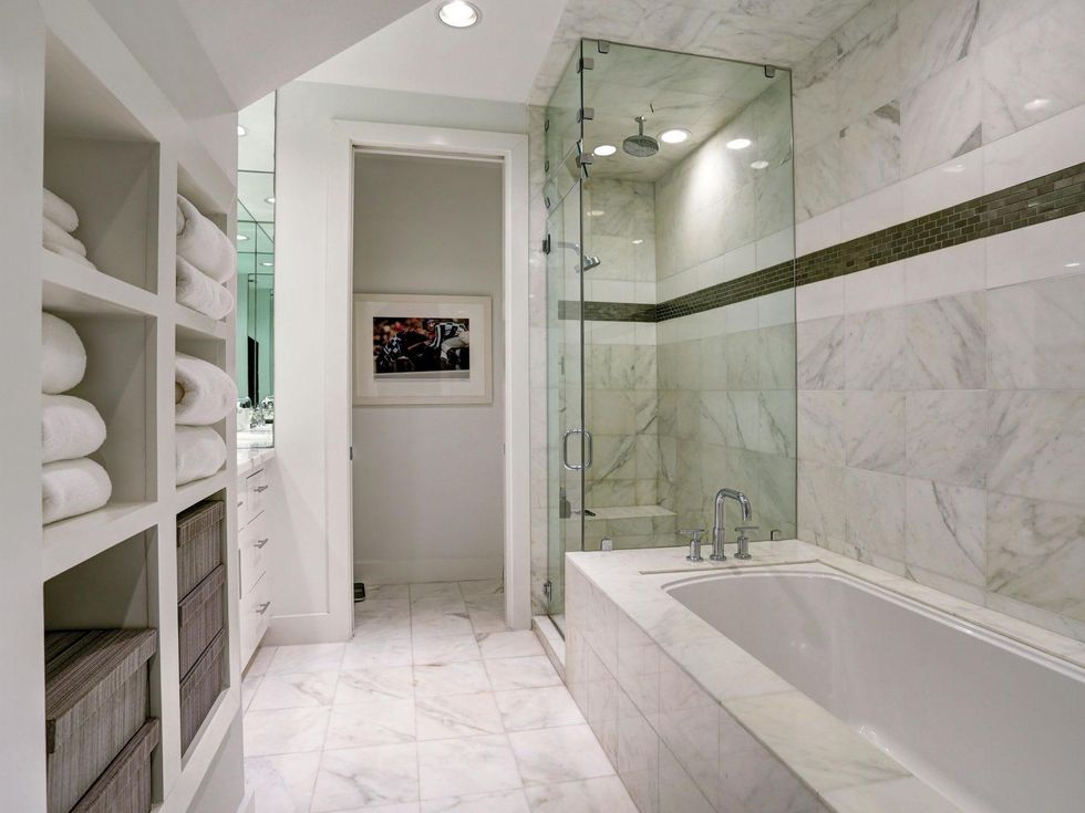 On the Market 5000 Longmont No. 8 January 2015