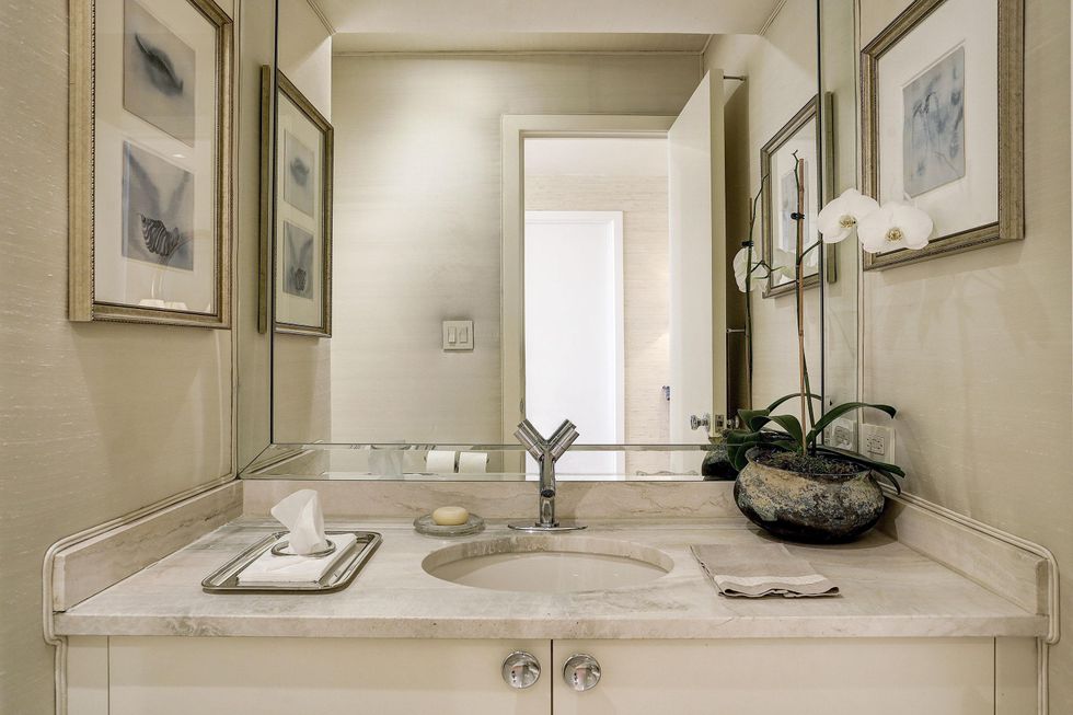 On the Market 5100 San Felipe No. 76E Four Leaf Towers April 2015