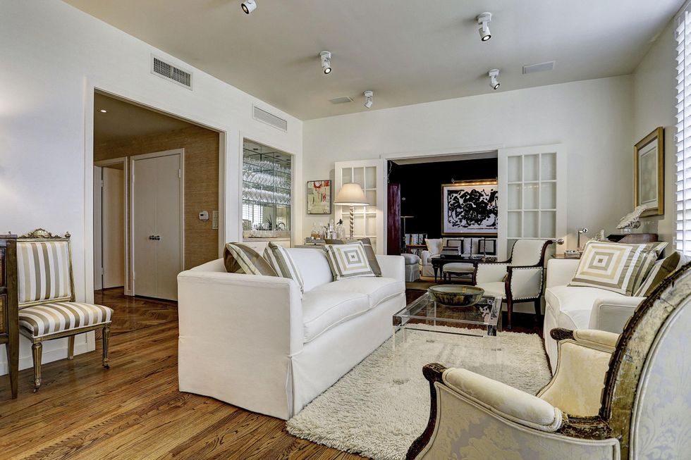 On the Market 5100 San Felipe No. 76E Four Leaf Towers April 2015