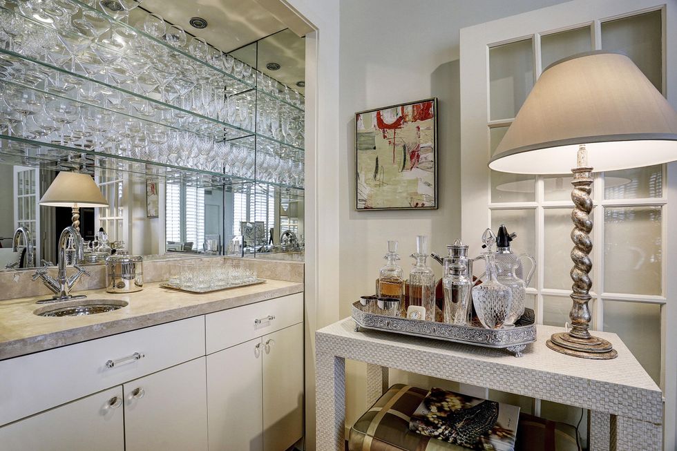 On the Market 5100 San Felipe No. 76E Four Leaf Towers April 2015