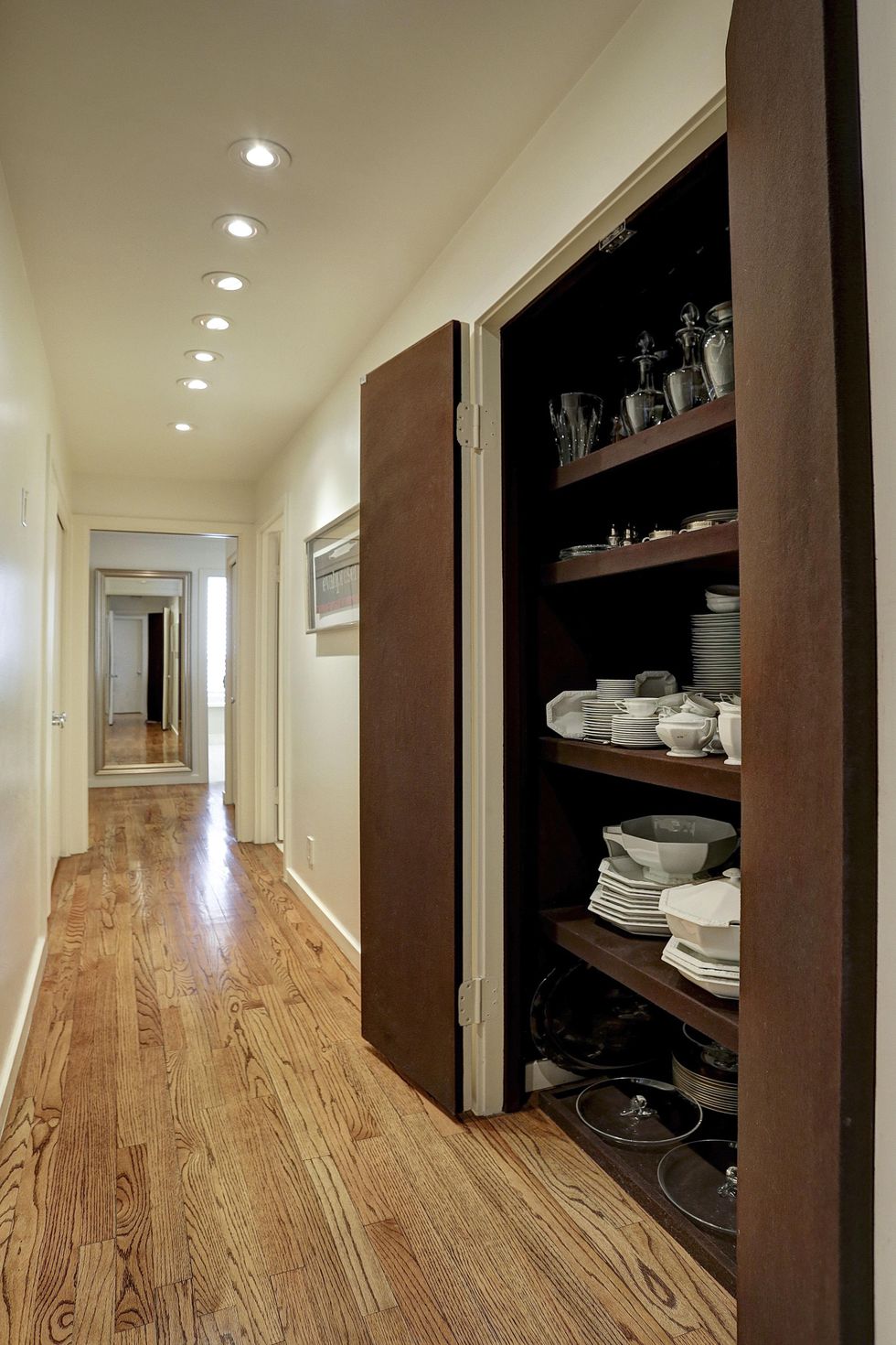 On the Market 5100 San Felipe No. 76E Four Leaf Towers April 2015