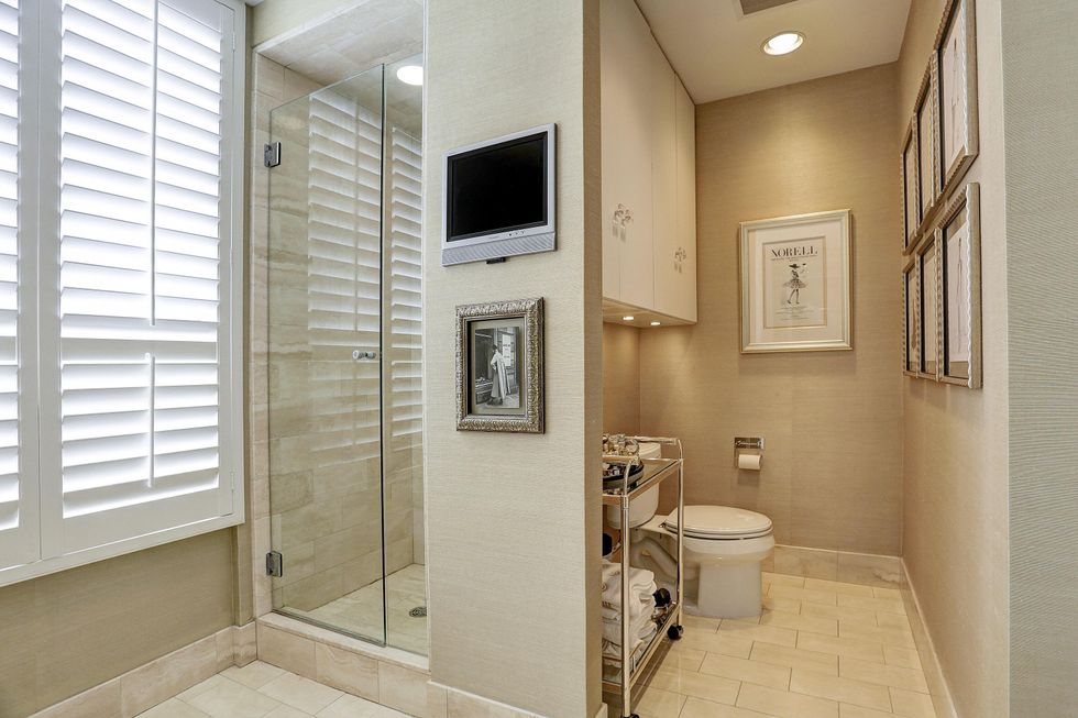 On the Market 5100 San Felipe No. 76E Four Leaf Towers April 2015