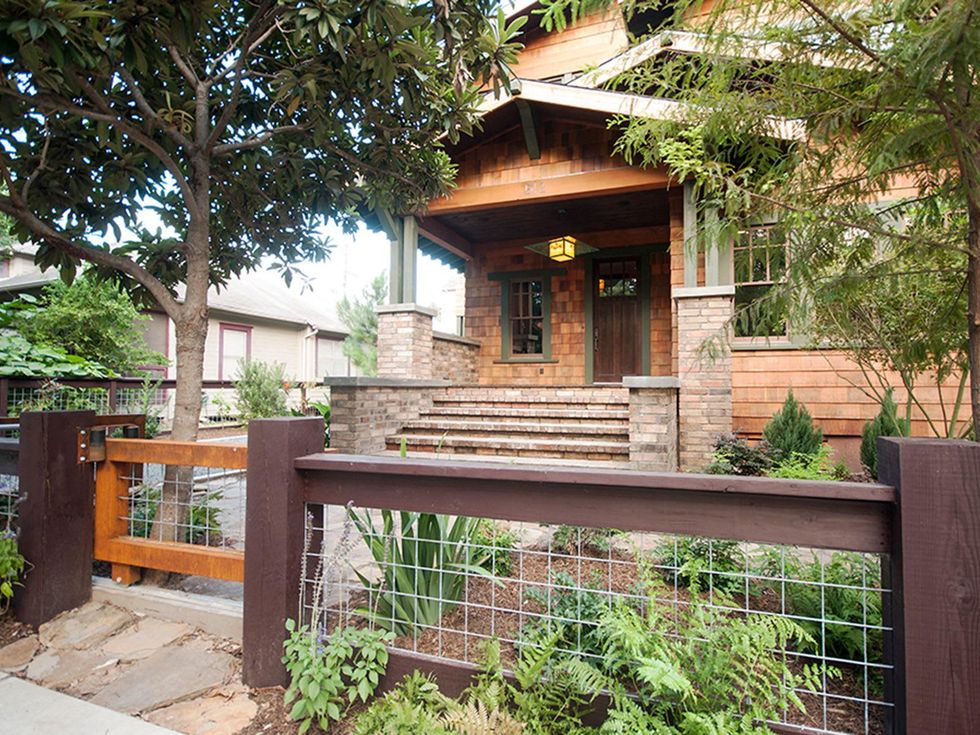 On the Market 512 Archer St. November 2014 front exterior closeup