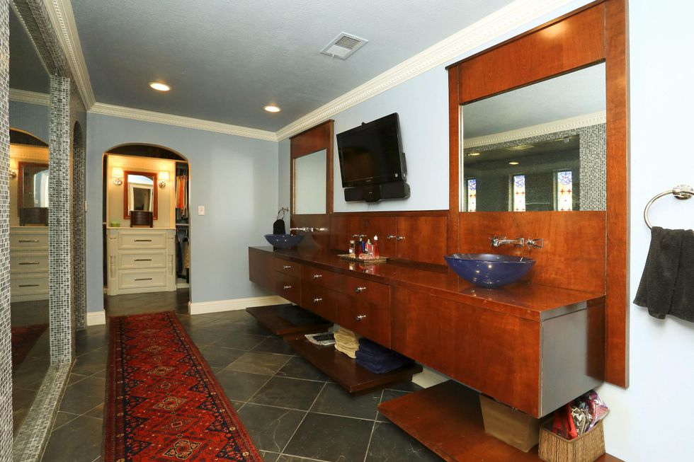 On the Market 5226 Mulford St. March 2015