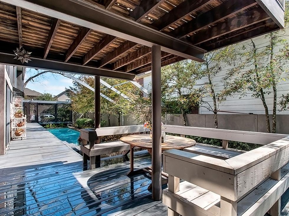 On the Market 6416 Sewanee March 2015 covered patio or deck