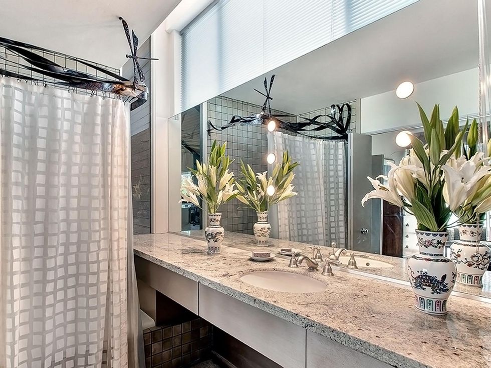 On the Market 6416 Sewanee March 2015 master bath