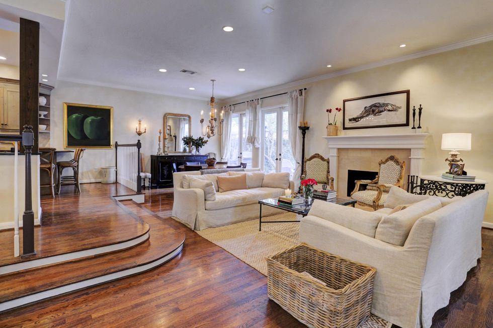 On the Market 6545 Brompton Road February 2015