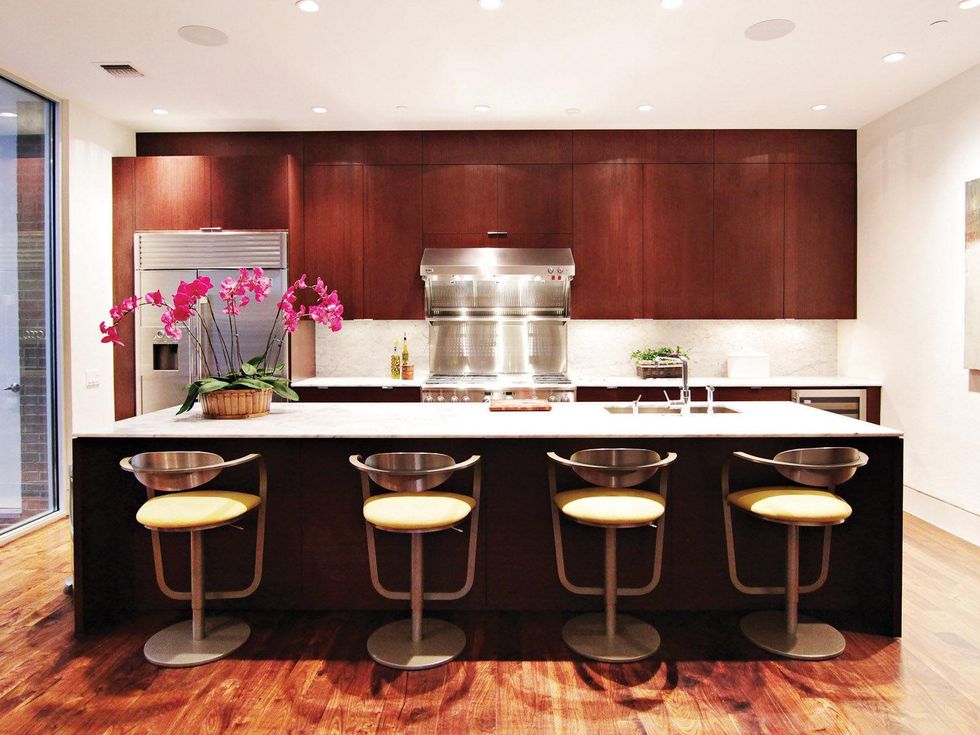 On the Market, 807 Welch, January 2013, Kitchen