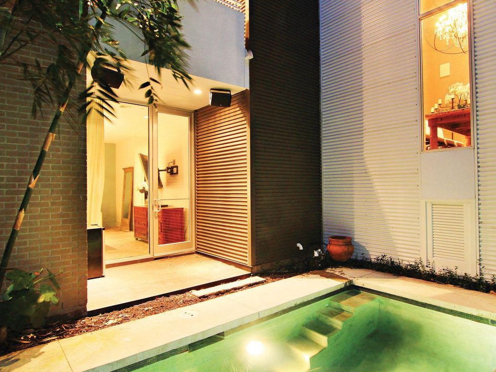 On the Market, 807 Welch, January 2013, swimming pool, dipping pool