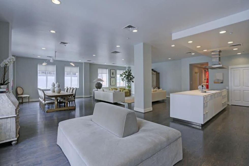 On the Market, 914 Main St., May 2016