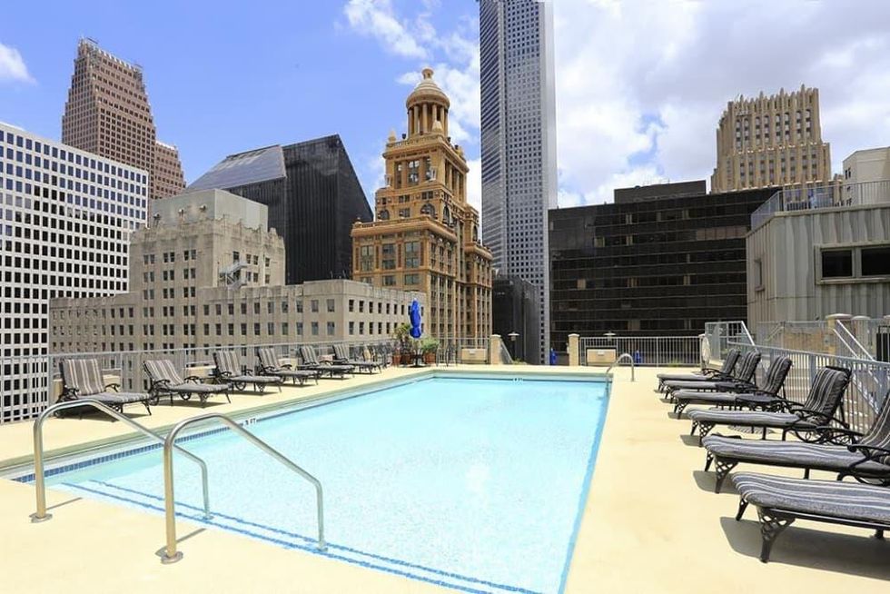 On the Market, 914 Main St., May 2016