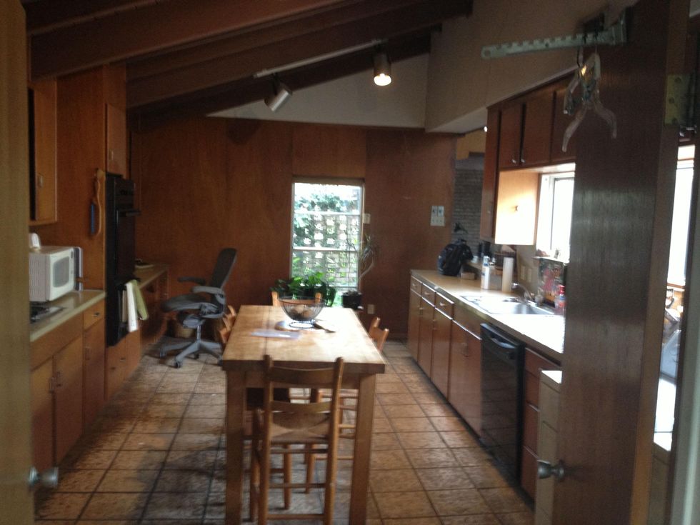 On the Market 9231 Fordshire before pics September 2014 kitchen