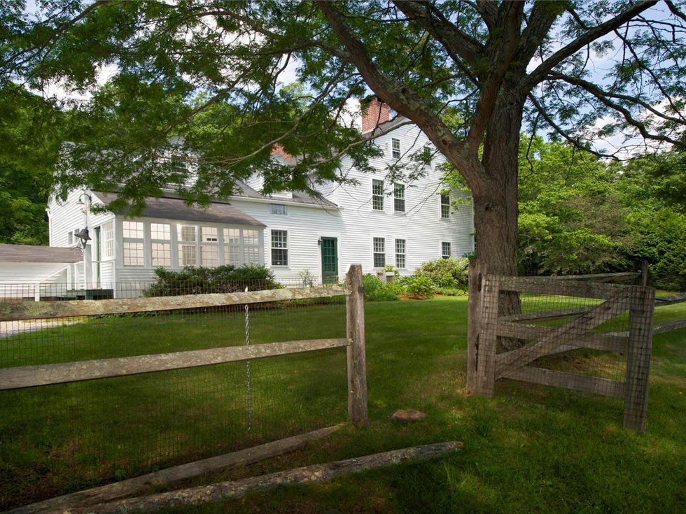 On the Market Renee Zellweger 1774 house in Conneticut September 2014 back of house with gate