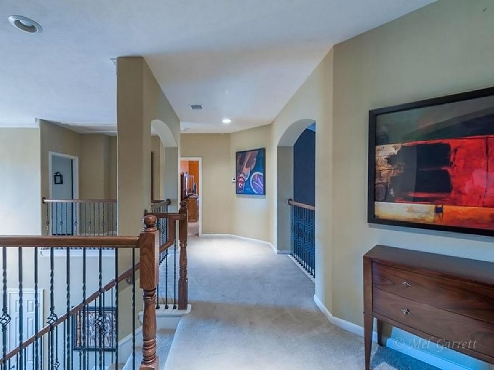 On the Market Vince Young Royal Oaks house 12006 Legend Manor Drive October 2014 upstairs landing