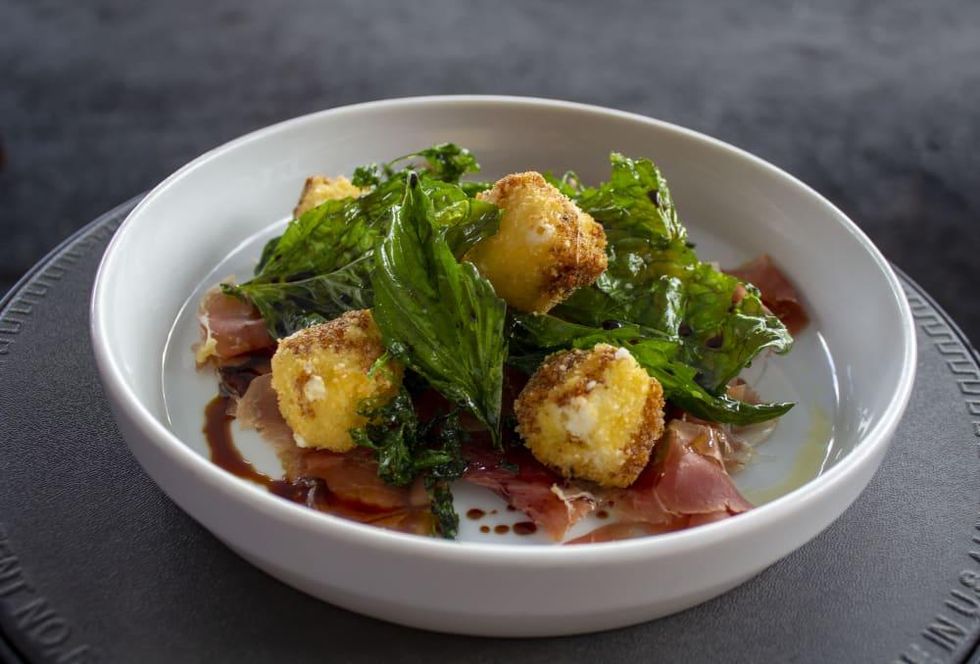 One Fifth Red Sauce Italian 24-month prosciutto and mozzarella