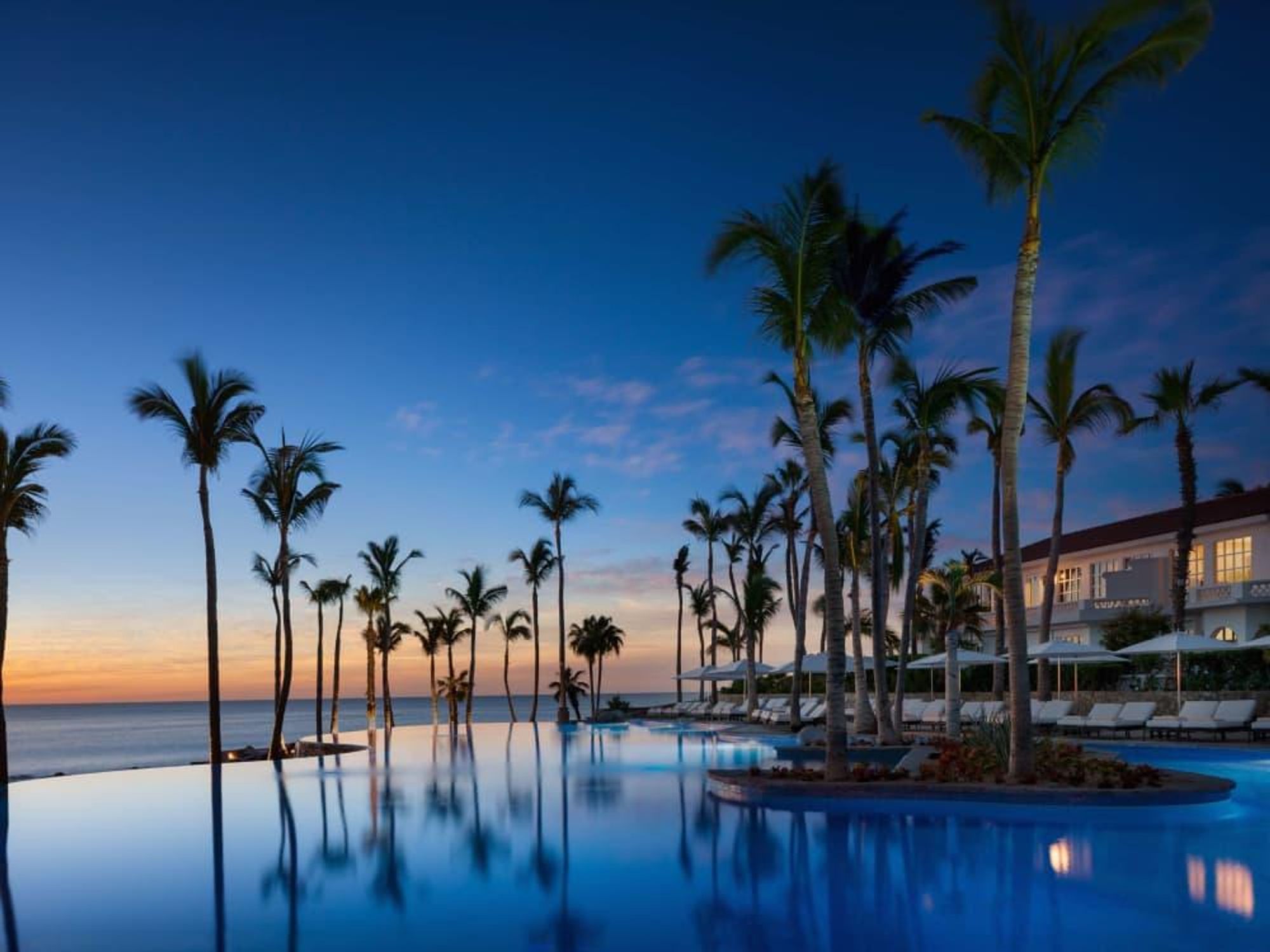 One&Only Palmilla infinity pool at Cabo San Lucas