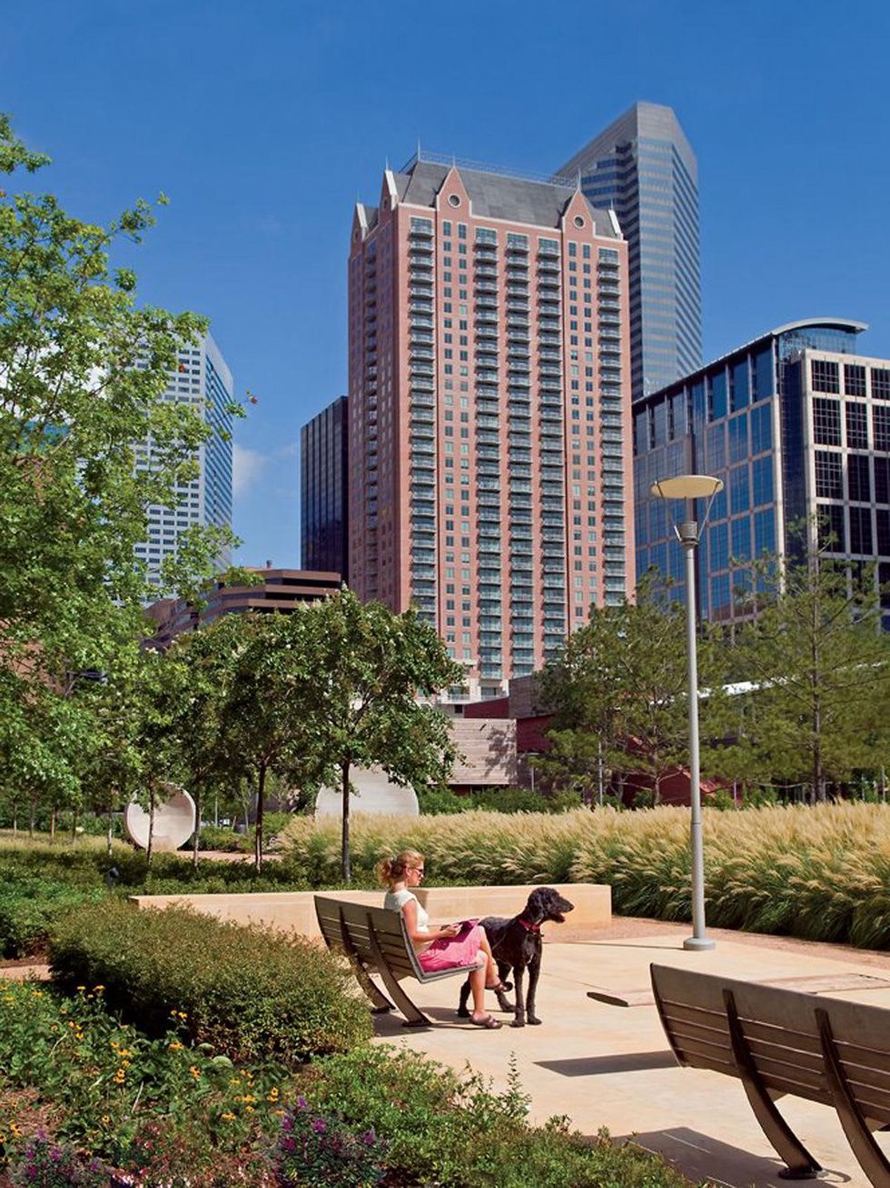 One Park Place Houston luxury apartments and condos at 1400 McKinney St.