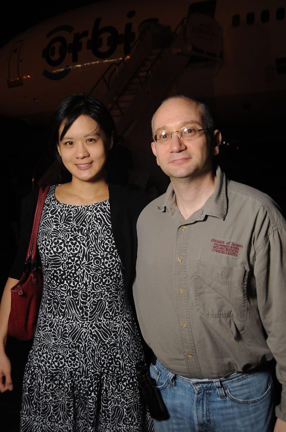 Orbis Flying Eye Dr. Cynthia Tung, Dr. Dan Gombos