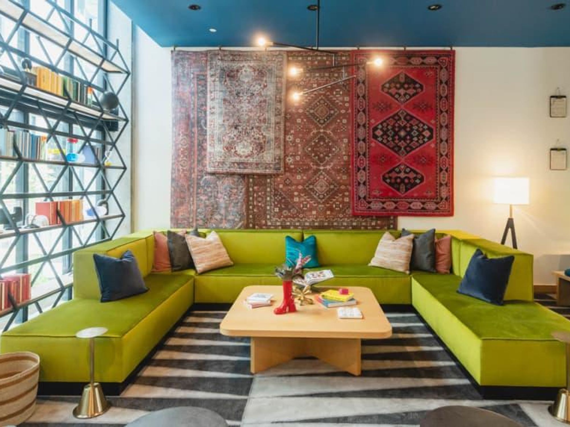 Origin Hotel Austin, lounge