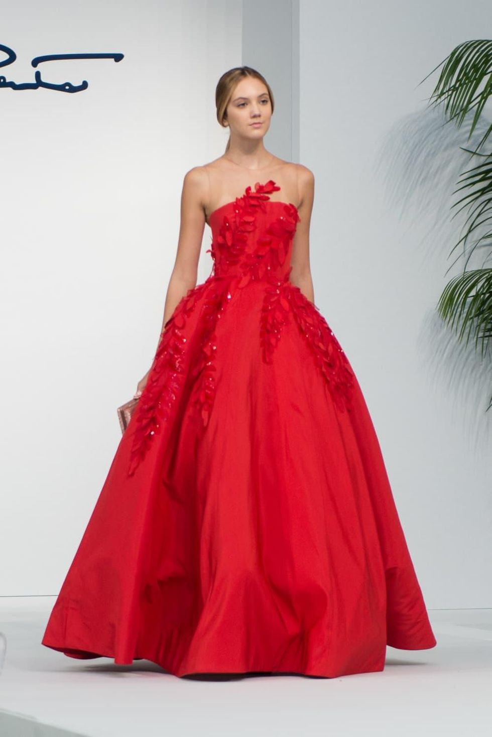 Oscar de la Renta 2018 resort collection red gown