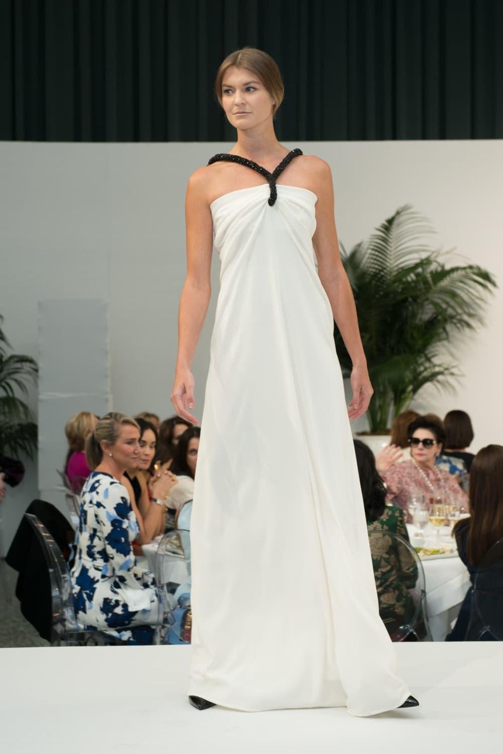 Oscar de la Renta 2018 resort collection white gown